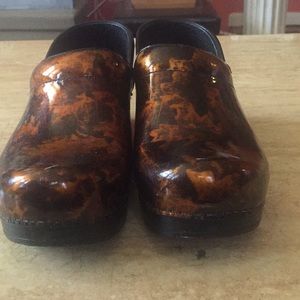 Dansko size 38 almost new